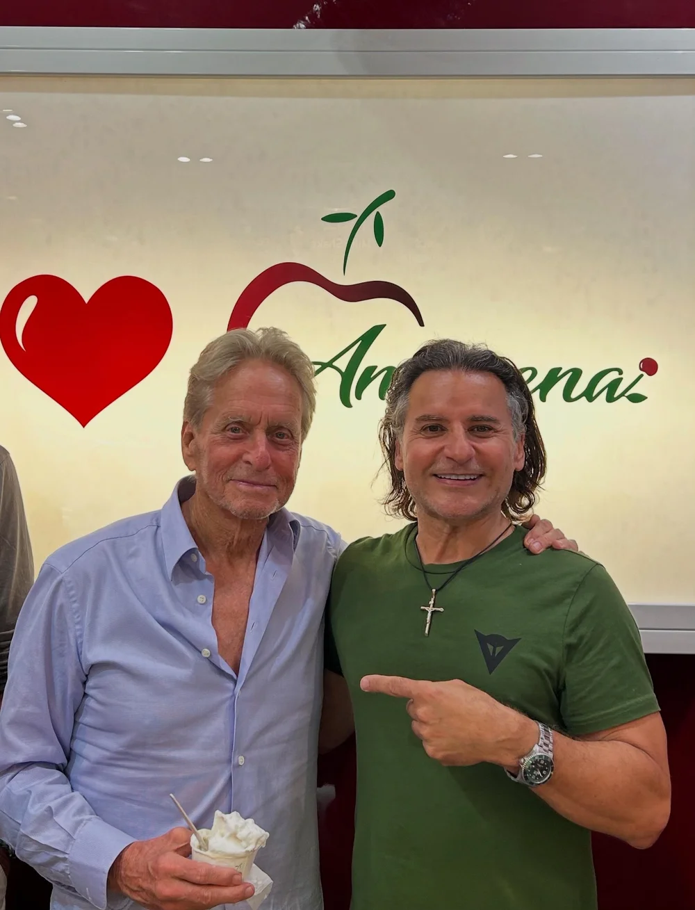 Bruno Sciacca — Glacier Amarena à Antibes